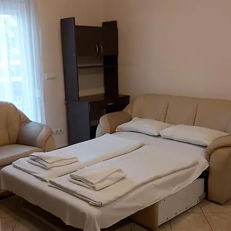 מלון Beach Hotel