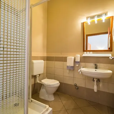 Otel Beach Hotel Siofok