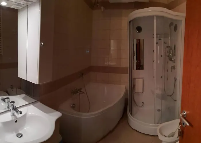 Beach Hotel Отель