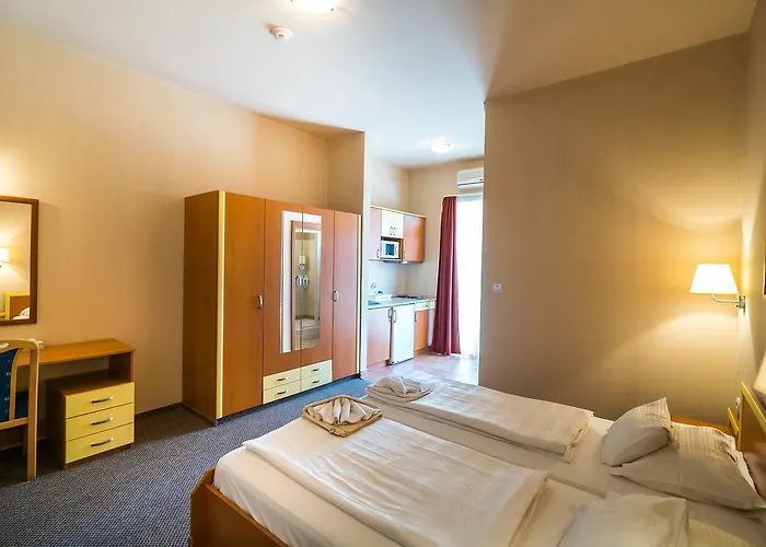 Beach Hotel 3* Шиофок